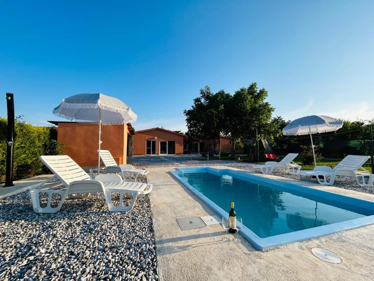 Dora House With Wifi And Outdoor Swimming Pool Villa Pula Dış mekan fotoğraf