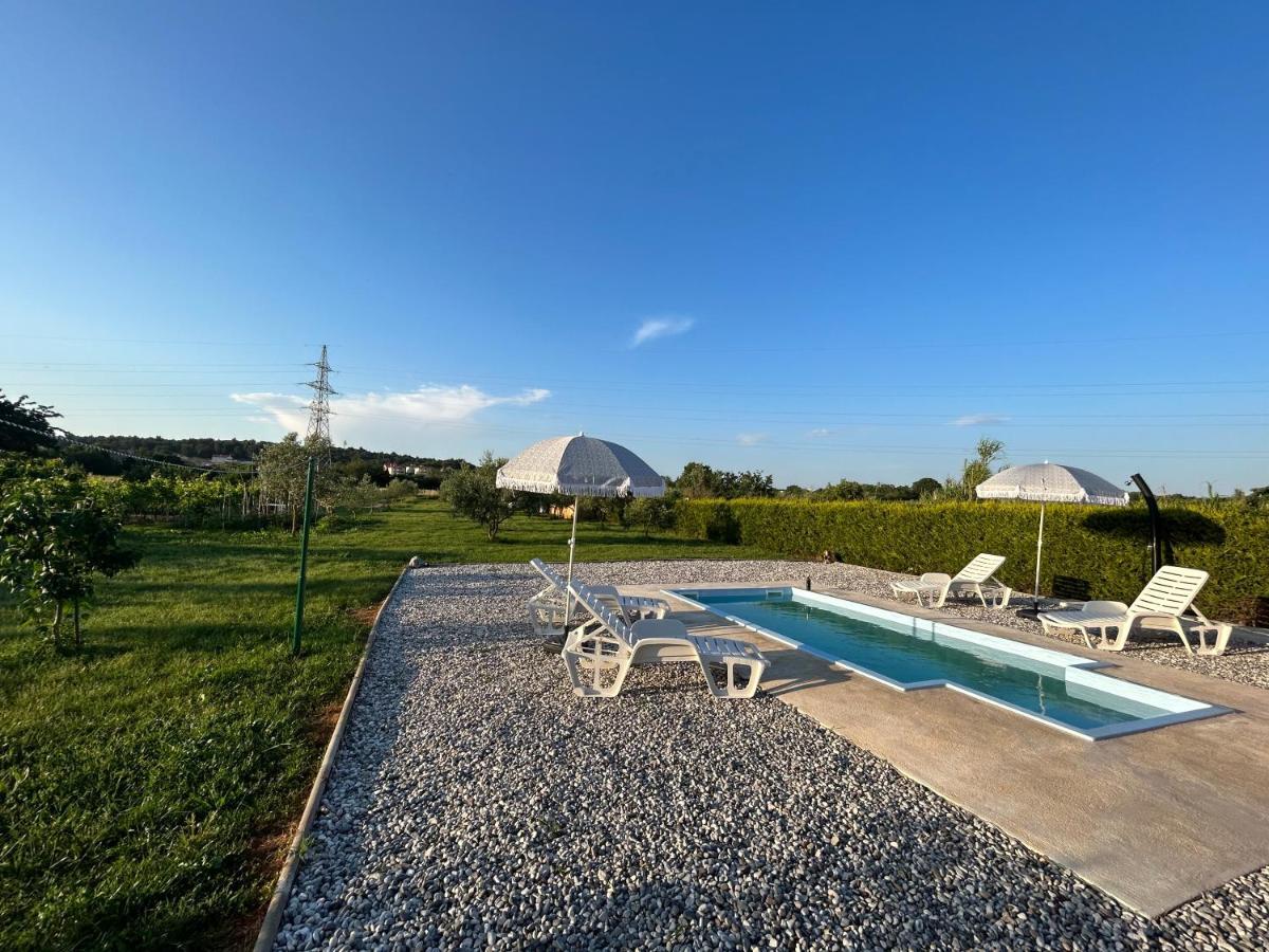 Dora House With Wifi And Outdoor Swimming Pool Villa Pula Dış mekan fotoğraf