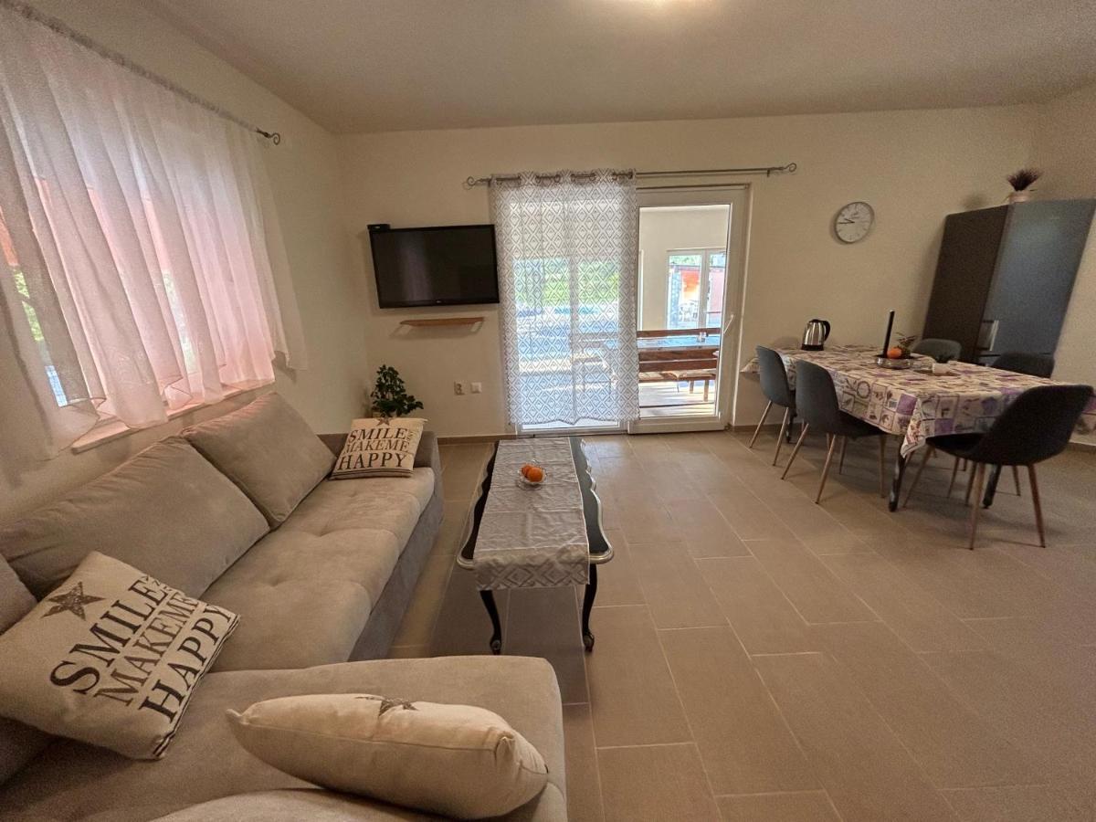Dora House With Wifi And Outdoor Swimming Pool Villa Pula Dış mekan fotoğraf