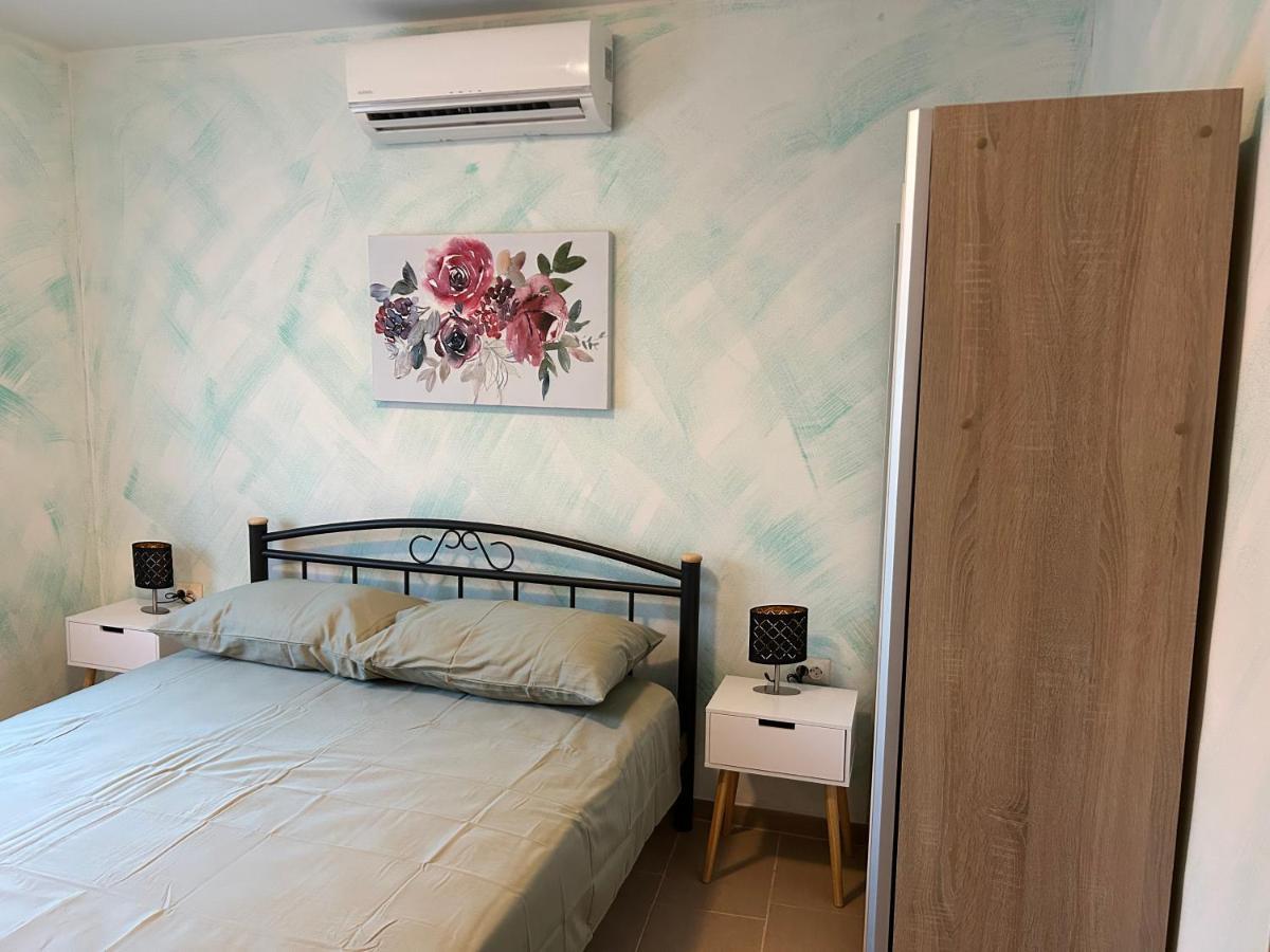 Dora House With Wifi And Outdoor Swimming Pool Villa Pula Dış mekan fotoğraf